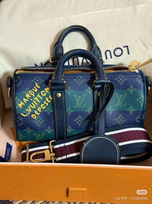 LV Master
25cm💕
350 dhs🪙🌨️

Zain228
♥️♥️♥️