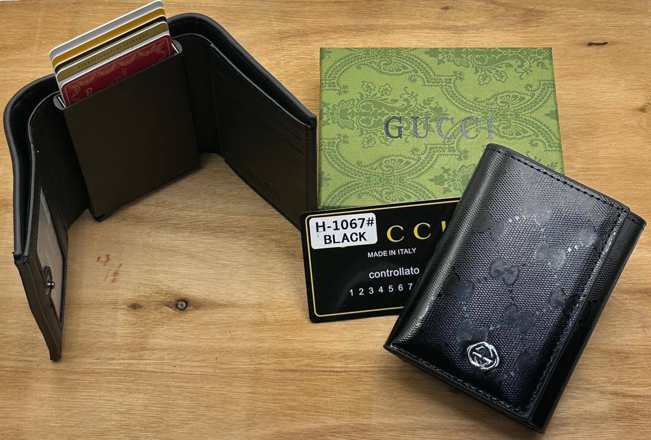 Wallets
60 dhs🇦🇪🇦🇪

Zain182
♥️♥️♥️