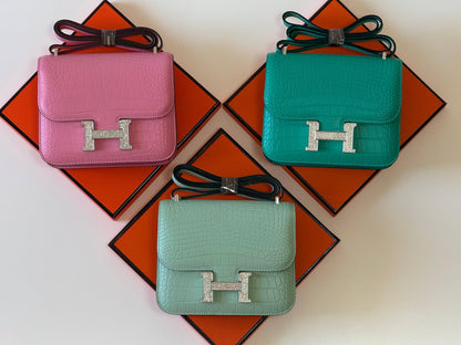 Hermes constance 18cm💕master quality😍

with box❤️
🎁🎁🎁

550 dhs🪙🌨️

Zain52
♥️♥️♥️