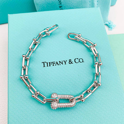 TIFFANY BRACELET 
💫✨MASTER
60 DHS🗽
WITH BOX AND PAPER BAG 🛍️🎁

Zain89
♥️♥️♥️