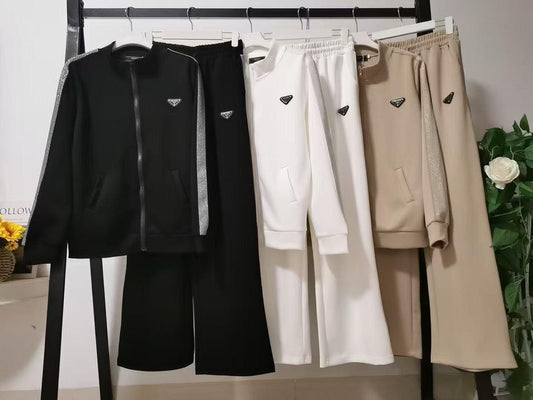 Prada set

M-L-XL -XxL 


130 drhm

Zain140
♥️♥️♥️