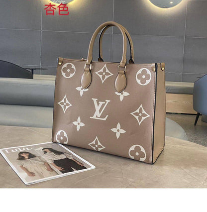 LV
Size 41cm
110 dhs✅

Zain70
♥️♥️♥️