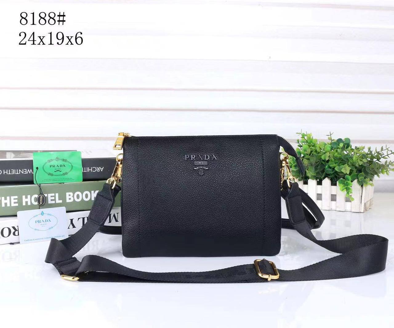 Prada

110 dhs✅

Withbox
🎁🎁🎁

Zain143
♥️♥️♥️