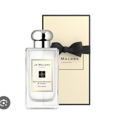 Jo Malone
With paper  bag
45 dhs❤️💚❤️

Zain87
♥️♥️♥️