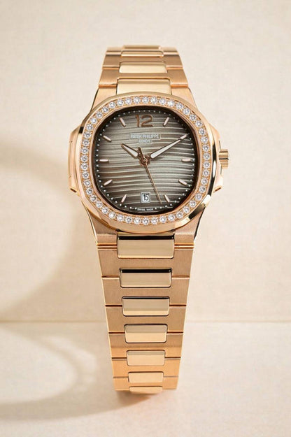 Patek Philippe 
watch for ladies good quality 
260 dhs✅
❤️ (size 31mm)

Zain59
♥️♥️♥️
