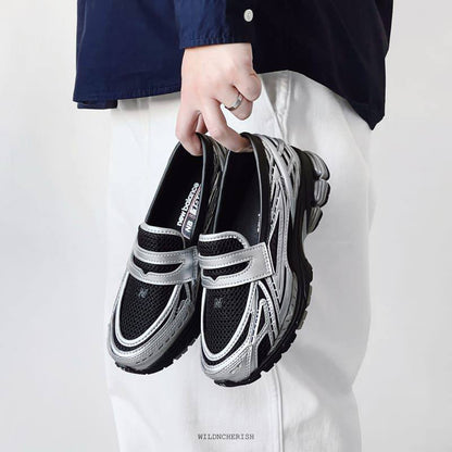 New Balance 1906L loafers "Silver Metallic/Black"
36-45 AVAILABLE 
230 dhs✅

Zain242
♥️♥️♥️