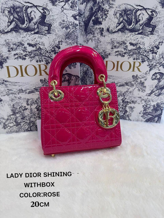 ᴄʜʀɪsᴛɪᴀɴ Dior ʟᴀᴅʏ ᴅɪᴏʀ
ʜᴀɴᴅʙᴀɢ ᴡɪᴛʜ ʟᴏɴɢ sᴛʀᴀᴘ
ᴡɪᴛʜ ʙᴏx🎁🎁🎁
ɢʟᴏssʏ ᴍᴀᴛᴇʀɪᴀʟ
sɪᴢᴇ:𝟐𝟎ᴄᴍ
110 dhs💓

Zain56
♥️♥️♥️