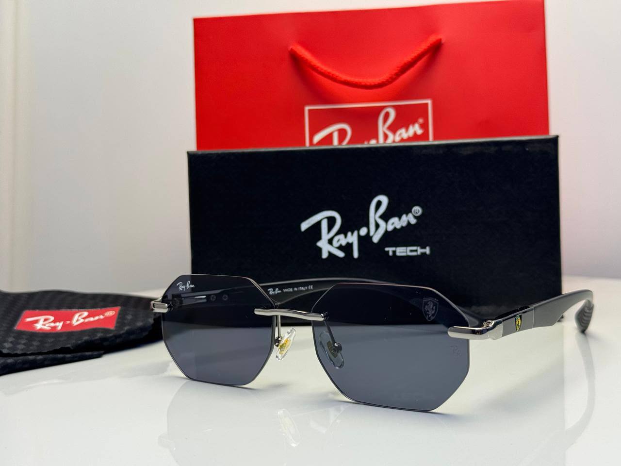 Ray Ban
55 dhs🇦🇪🇦🇪

Zain182
♥️♥️♥️