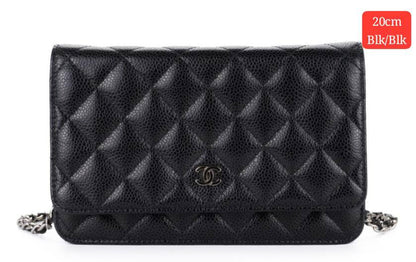 Chanel 
20cm 
with box 
80 dhs🇦🇪🇦🇪

Zain168
♥️♥️♥️
