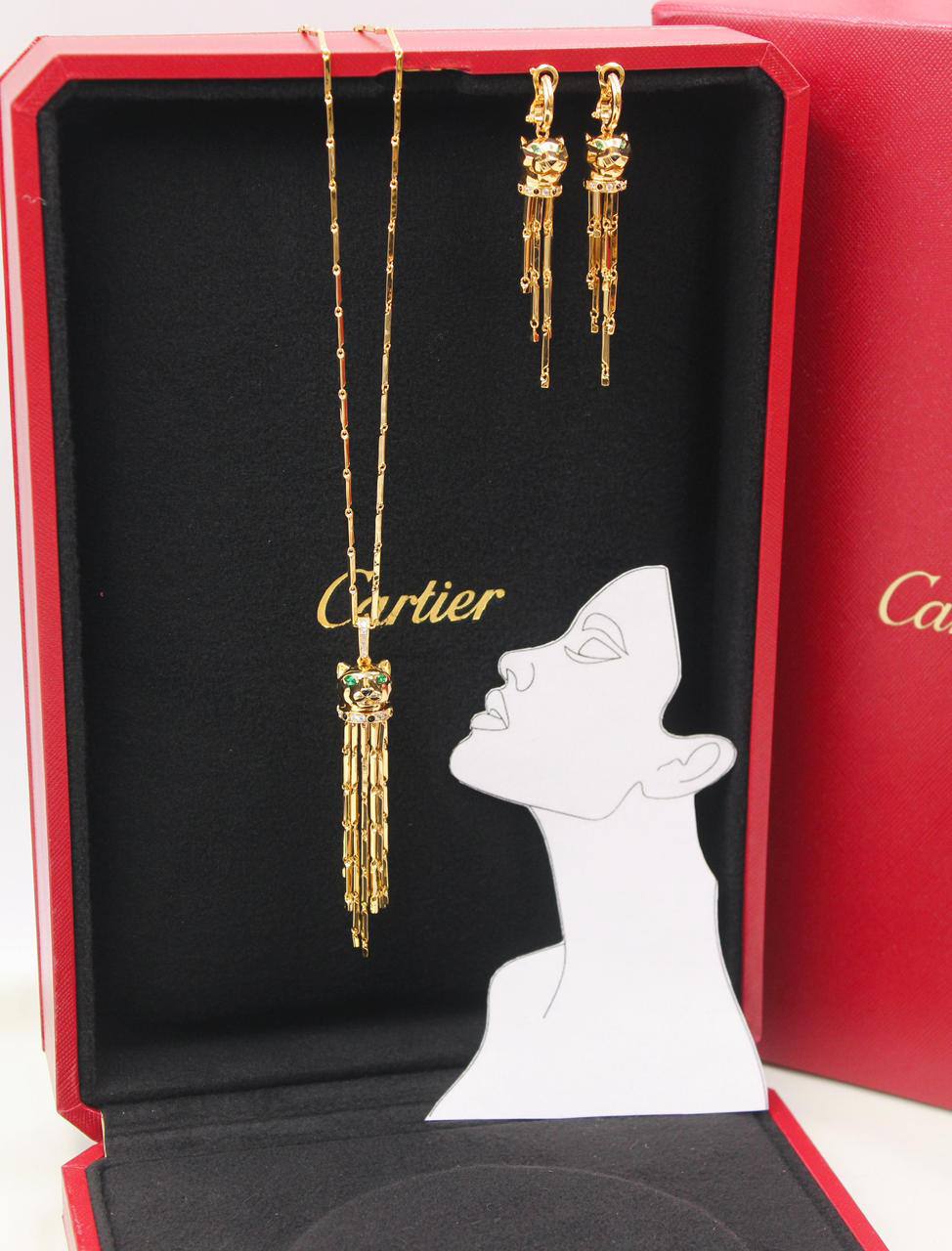 Cartier ❤️
PANTHÈRE DE CARTIER  
Necklace & earring 
💎💎💎💎💎
↗️ *# Master Quality ®️*
*340 dhs🌺* with *Good* Box
*375 dhs🌺* with *Orignal* Box

Zain106
♥️♥️♥️