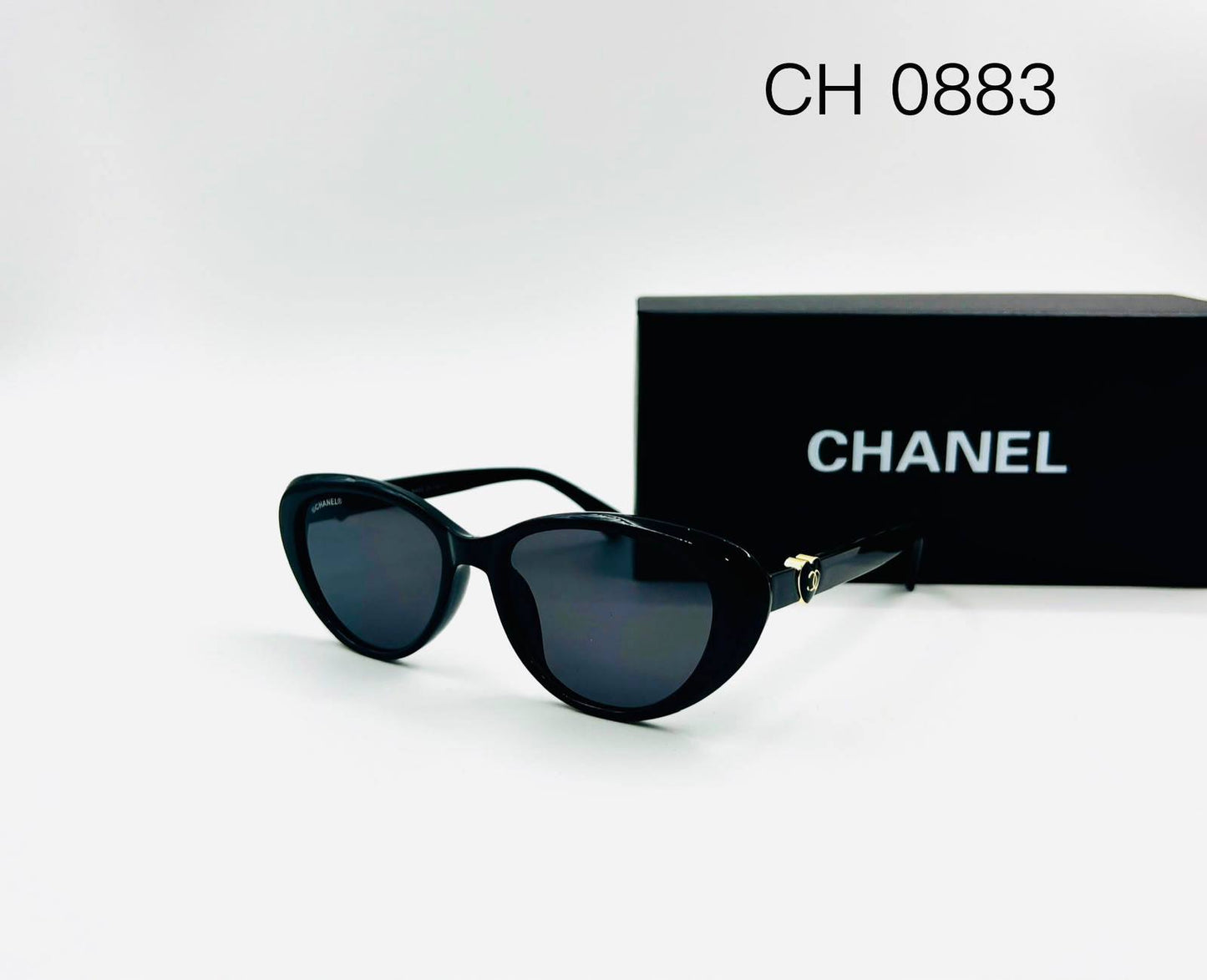 Chanel 
Sunglasses 🕶️ 
good quality 💯
With master box 🗃️ 
50 dhs✅

Zain273
♥️♥️♥️