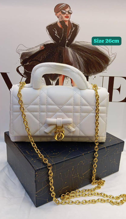 Dior
Good quality
 with box 
120 dhs💓

Zain186
♥️♥️♥️