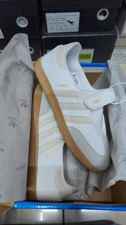 Adidas 

Size 36 to 41 

100 dhs🇦🇪🇦🇪

Zain146
♥️♥️♥️