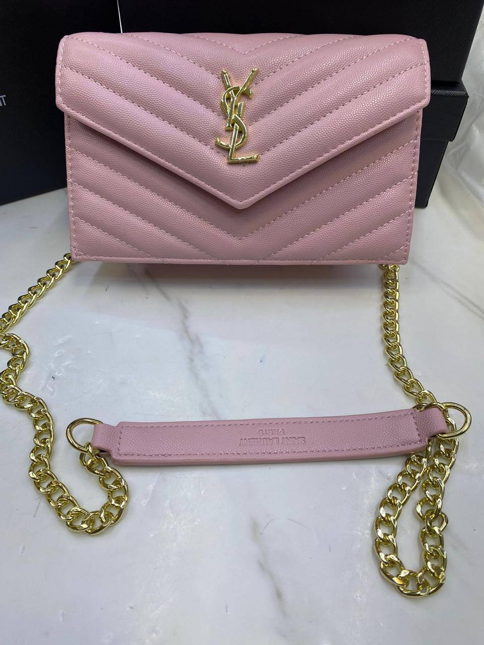 YSL
20cm 
80 dhs❣️

Withbox
🎁🎁🎁

Zain143
♥️♥️♥️