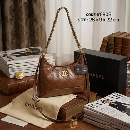 CHANEL ʜᴏʙᴏ ᴛᴏᴛᴇʙᴀɢ
sʜᴏᴜʟᴅᴇʀ ʙᴀɢ
ɢʀᴀɪɴᴇᴅ ᴄᴀʟғsᴋɪɴ
ɢʟᴏssʏ ʟᴇᴀᴛʜᴇʀ
ɢᴏʟᴅ ᴄʜᴀɪɴ ʙᴇʟᴛ
ɢᴏʟᴅ ʜᴀʀᴅᴡᴀʀᴇ
sɪᴢᴇ : 28 cm
ᴡɪᴛʜ BOX
🎁🎁🎁

80 dhs✅

Zain31
♥️♥️♥️