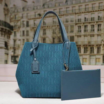 CH
155 dhs❣️
size:26*25.5*20
2in1
Made of knitted fabric
Very beautiful

Zain07
♥️♥️♥️