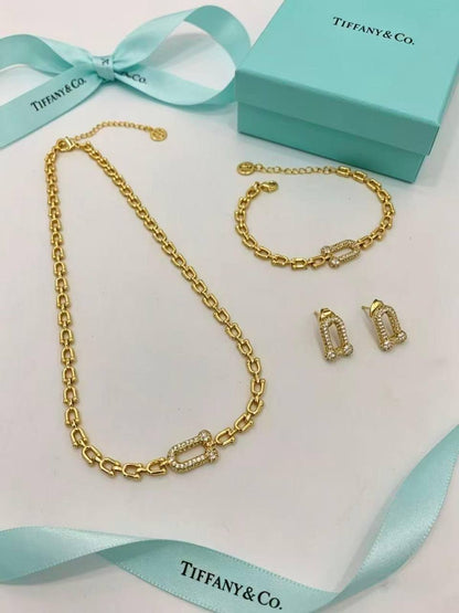 TIFFANY 

💫✨NECKLACE BRACELET EARRINGS
100 dhs🇦🇪🇦🇪🇦🇪

WITH BOX AND PAPER BAG🎁🛍️

Zain89
♥️♥️♥️