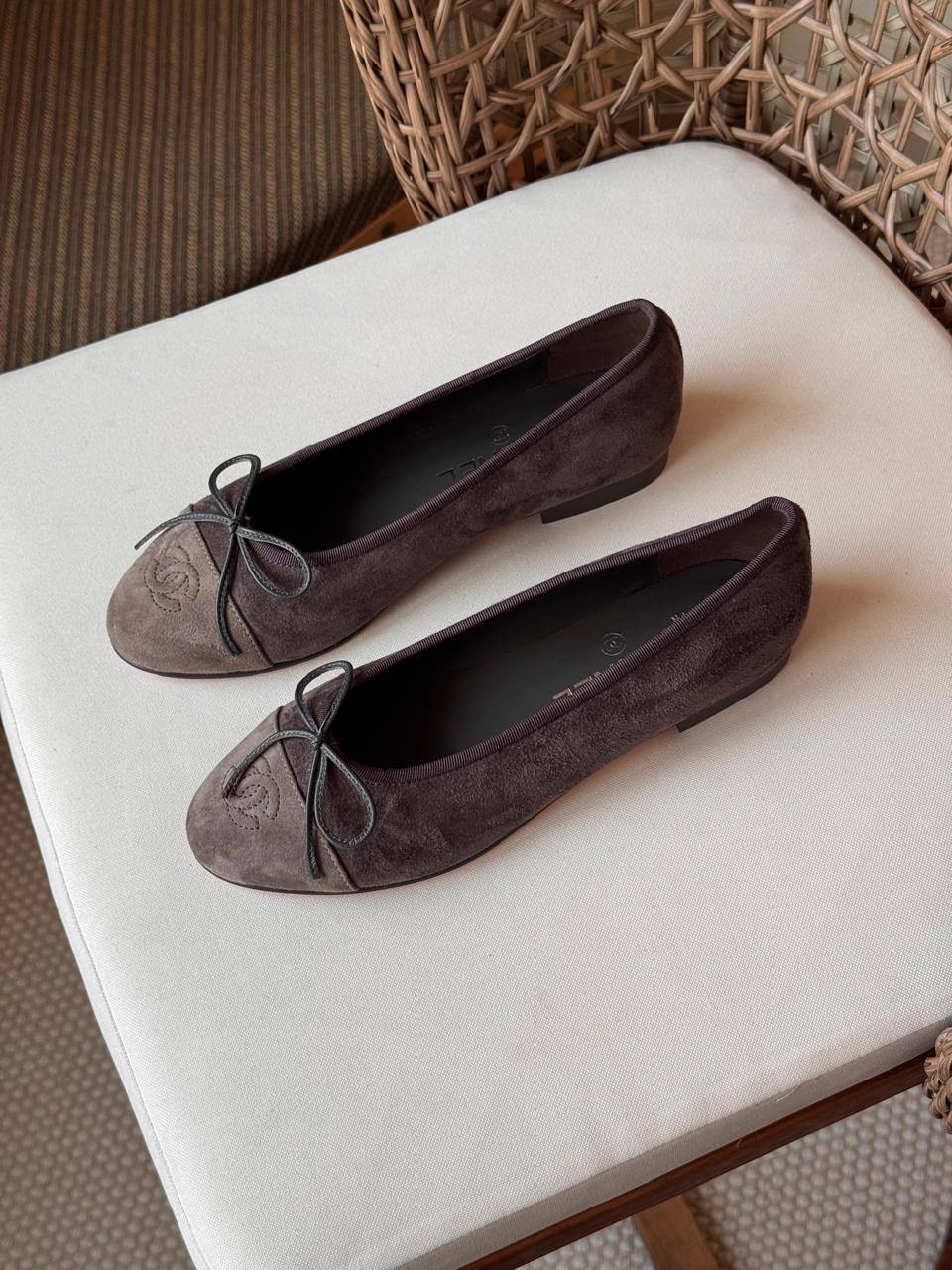 CHANEL 
✨ new Collection
👠 36–41
💎 Premium Quality
🔥 Super Master
450 dhs🇦🇪🇦🇪

Zain198
♥️♥️♥️