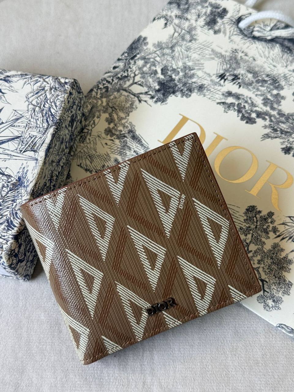 💝  *Dior*💝
💝*Super Master*💝
300 dhs🪙🌨️

Zain275
♥️♥️♥️