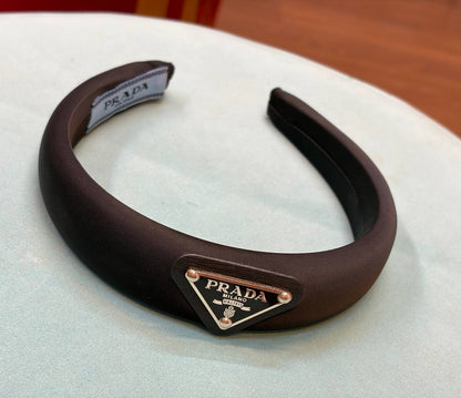 HAIRBANDS   
210 dhs🇦🇪🇦🇪
Gucci
prada

Zain328
♥️♥️♥️