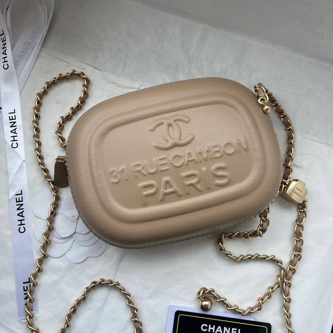 CHANEL 

COPY ONE 

WITH BOX 
🎁🎁🎁

140 dhs✅

Zain295
♥️♥️♥️