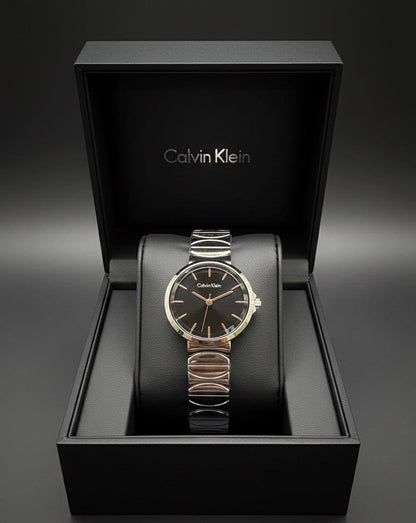 Calvin Klein🆕 LADIES 
GOOD QUALITY 💯
60 dhs🪙💚

Zain133
♥️♥️♥️