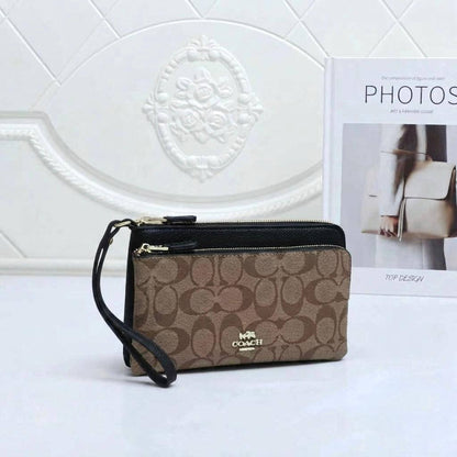 Coach
Small hand bag
50 dhs✅

Zain136
♥️♥️♥️