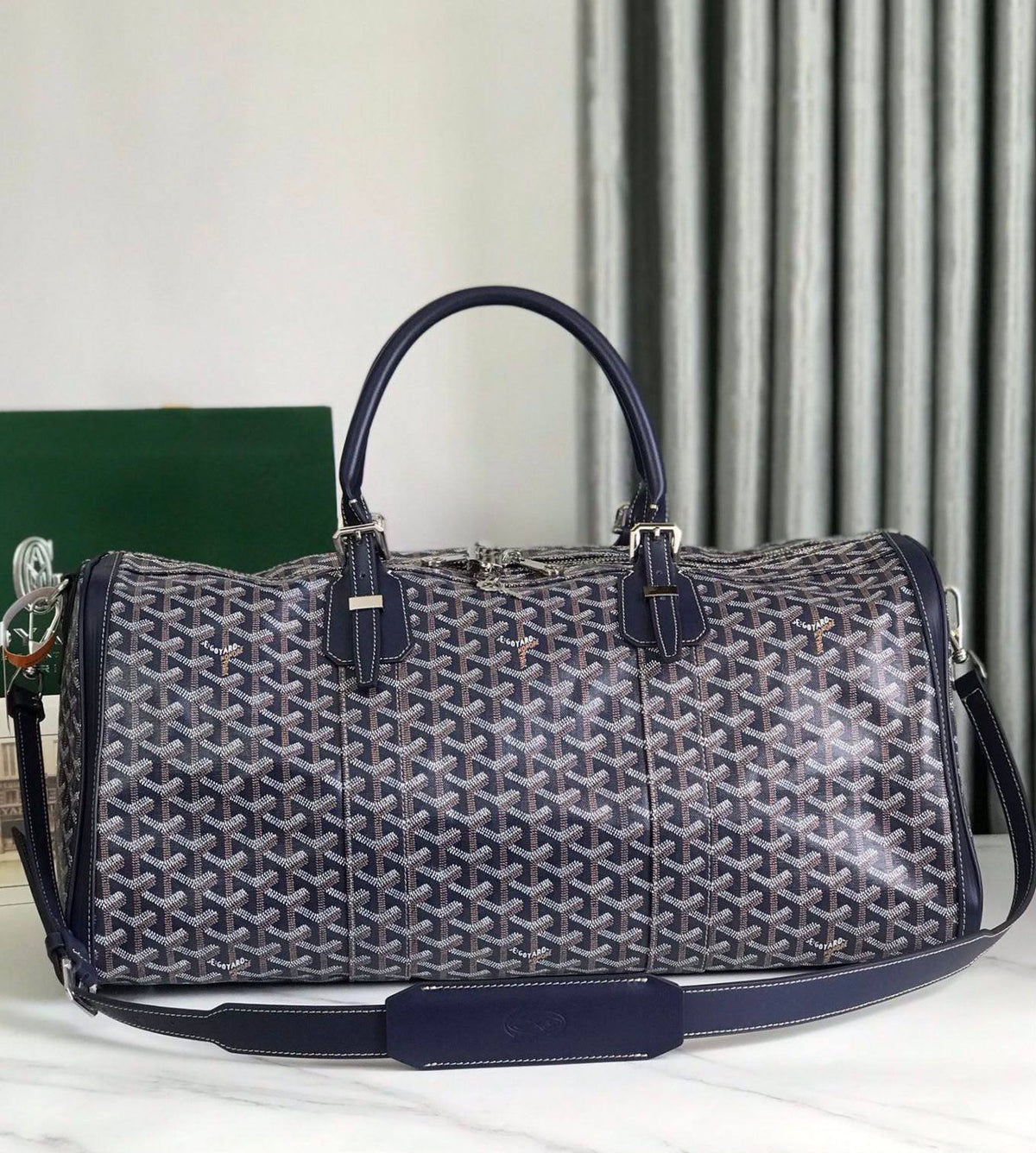 GOYARD 

TRAVELING BAG  
NEW CAME 

HIGH QUALITY 

135 dhs🇦🇪🇦🇪🇦🇪
Zain295
♥️♥️♥️