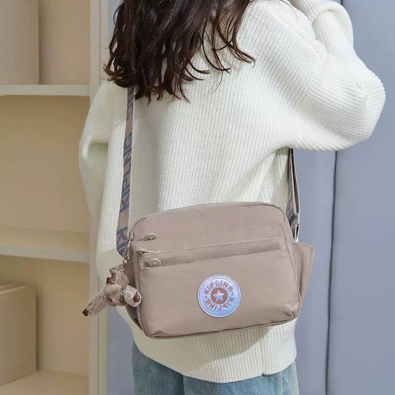 KIPLING 
NEW CAME GOOD QUALITY 
55 dhs💓

Zain39
♥️♥️♥️