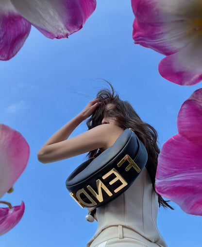Fendi 
Size:20cm
With box
🎁🎁🎁

100 dhs🌺

Zain148
♥️♥️♥️