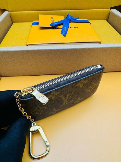 LV
💜*Super Master*💜
230 dhs✅

Zain275
♥️♥️♥️