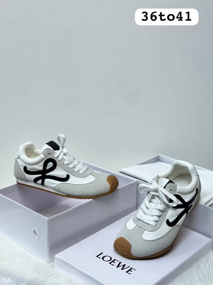 Loewe
140 dhs✅

Zain21
♥️♥️♥️