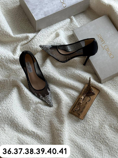 jimmy choo

  Size write in photo

110 dhs✅

Zain80
♥️♥️♥️