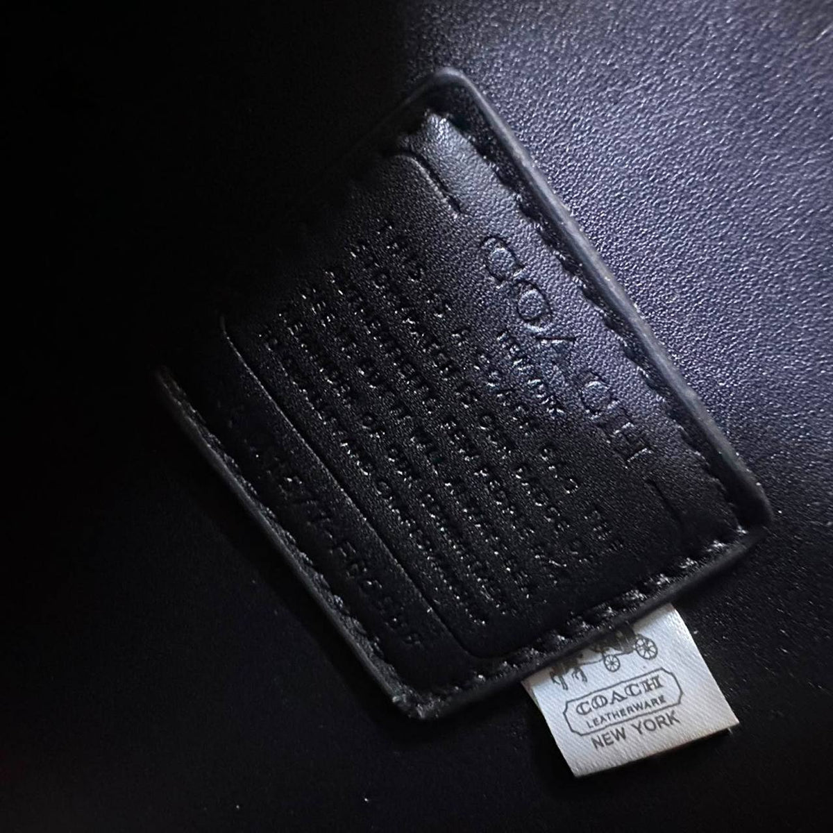 COACH 

NEW CAME 

GOOD QUALITY 
WITH BOX 
115 dhs🇦🇪🇦🇪

SIZE: 28cm

Zain295
♥️♥️♥️