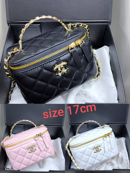 Chanel
110 dhs✅

with box
🎁🎁🎁

Zain203
♥️♥️♥️