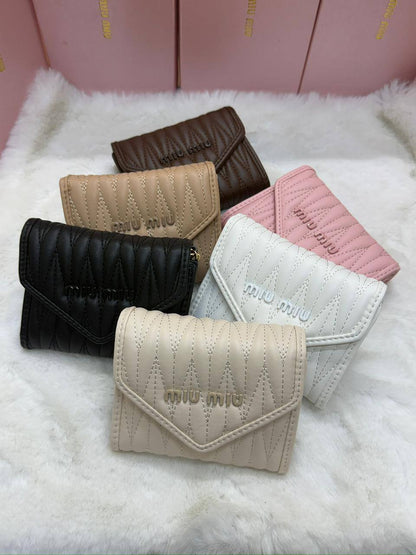 NEW CAME 
MIU MIU BAG
GOOD QUALITY 

40 dhs❣️

WITHBOX
🎁🎁🎁

Zain40
♥️♥️♥️