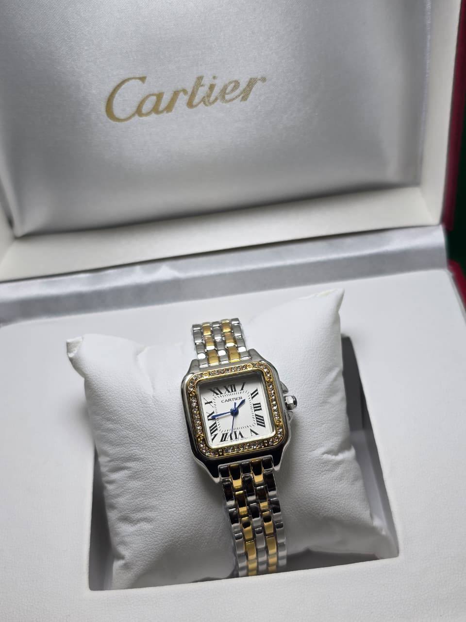 Cartier Ladies
55 dhs🪙🖤
*Push lock*

Zain29
♥️♥️♥️