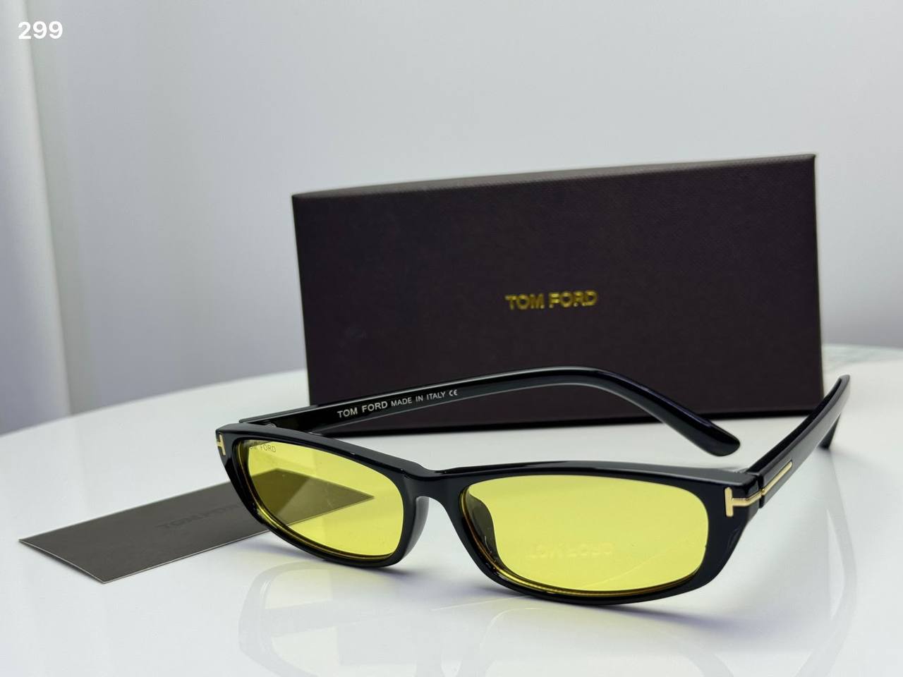 TomFord

55 DHS🇦🇪🇦🇪🇦🇪

Good quality 

Zain182
♥️♥️♥️