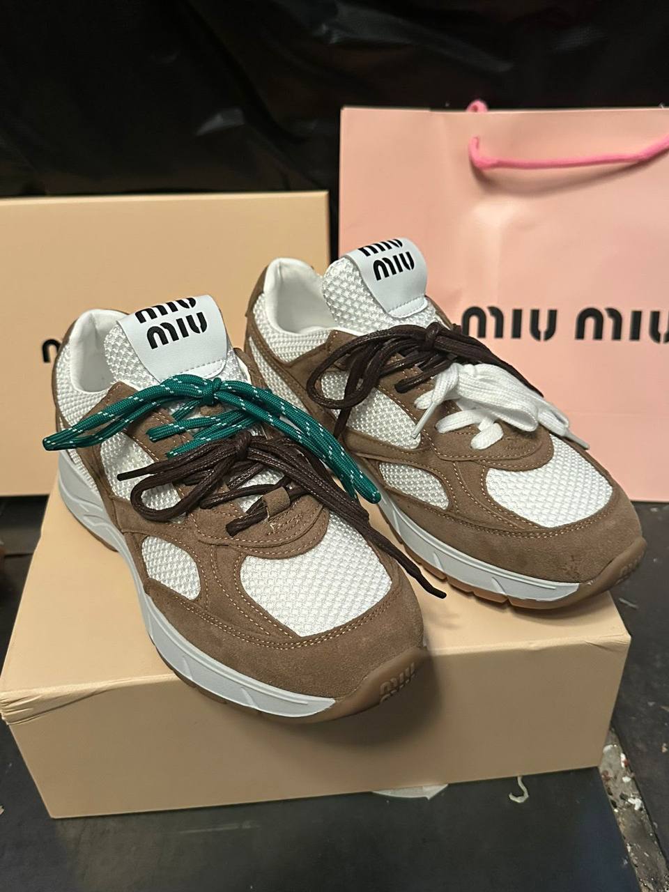 Miu Miu

size 36 to 41

150 dhs🇦🇪🇦🇪

Zain103
♥️♥️♥️