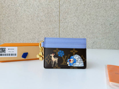 💞  LV 💞
💞*card holder*💞
320 dhs✅

Zain275
♥️♥️♥️