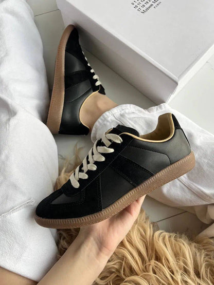 Maison Margiela Replica low-top Black🖤🍂
NEW ARRIVALS 😇
36-45 AVAILABLE 🤩
240 dhs🇦🇪

Zain242
♥️♥️♥️