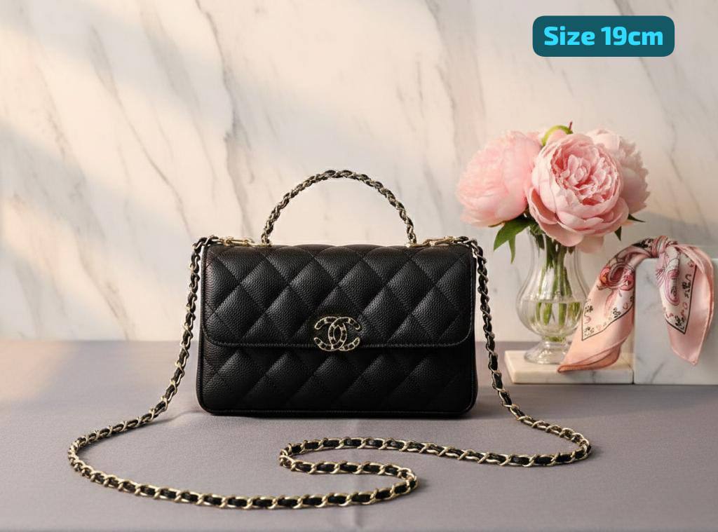 Chanel
Good quality 
with box 
🎁🎁🎁

100 dhs✅

Zain186
♥️♥️♥️