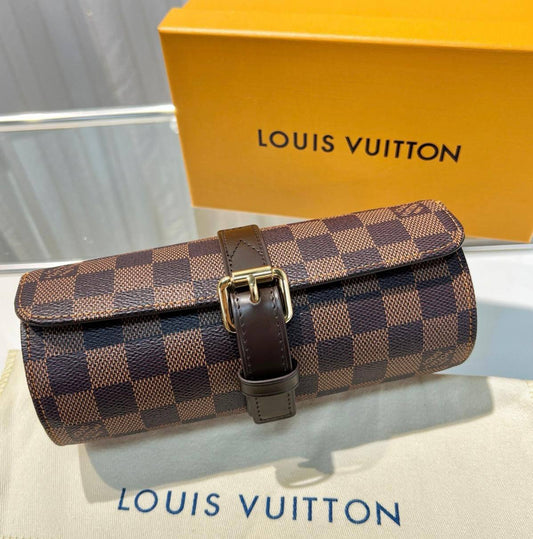 LOUIS VUITTON ✨💕✨
New collection ✨✨✨
SuperMaster Quality 🔥🔥
Available Now ❤️❤️❤️
For Price 👇 WTSP Text Zain 0568585901

Zain252
♥️♥️♥️