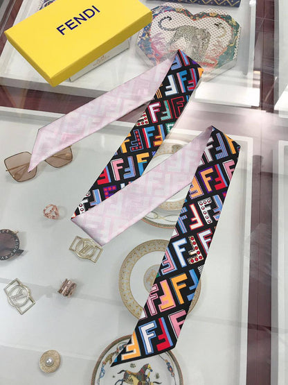 Silk Twilly Scarf 
Without box 🗃️ 
25 dhs✅

Zain231
♥️♥️♥️