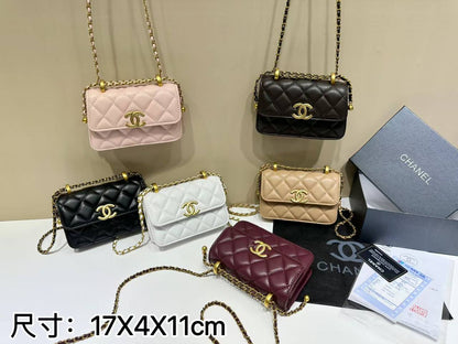 Chanel

withbox 
🎁🎁🎁

100 dhs🪙💕
good quality

Zain143
♥️♥️♥️