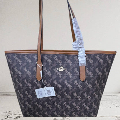 Coach

105 dhs✅

with box
🎁🎁🎁

Zain72
♥️♥️♥️