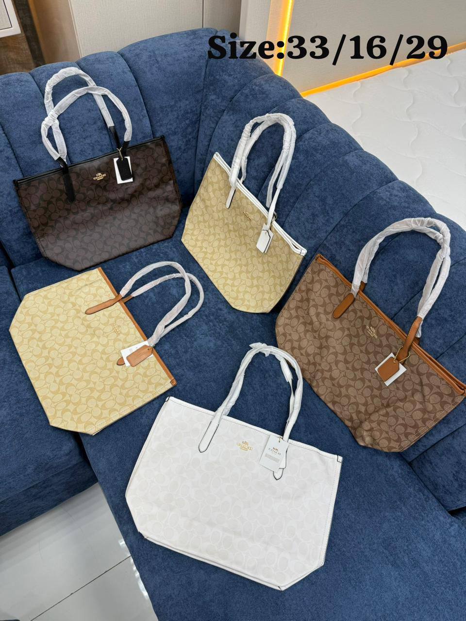 Coach
90 dhs🪙💕
Size: 33/16/29
Good quality

Zain07
♥️♥️♥️
