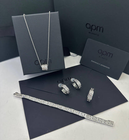 APM SET 💫✨
NECKLACE
BRACELET
EARRINGS
RING
225 dhs🇦🇪🇦🇪

WITH BOX AND PAPER BAG🎁🛍️

Zain89
♥️♥️♥️