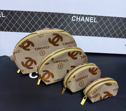 MK
LV
Chanel
Small bags

1st
35 dhs🇦🇪🇦🇪

Zain93
♥️♥️♥️
