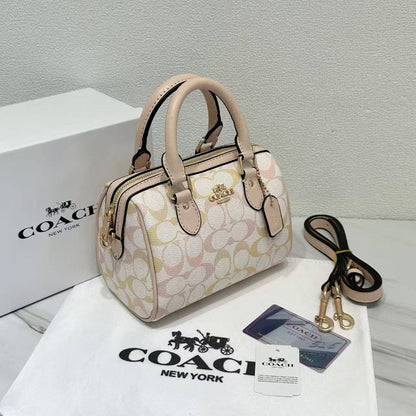 COACH
Best quality WITH BOX
100 dhs🇦🇪🇦🇪
size 17CM

Zain290
♥️♥️♥️